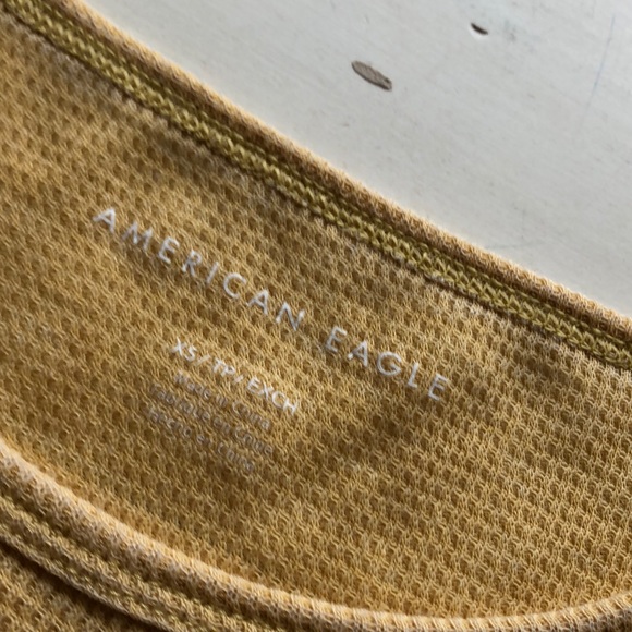 💘NWOT!! AE Waffle Knit Lettuce Hem Tee - Picture 5 of 8